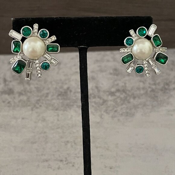 Brooks Brothers Deco Green Clear Czech Crystals Faux Pearl Pierced Earrings $88 - Picture 2 of 6